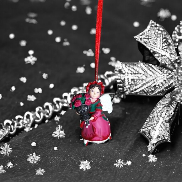 1999 Hallmark Keepsake Ornament Rose Angel: The Language of Flowers 4th & Final - Picture 5 of 9